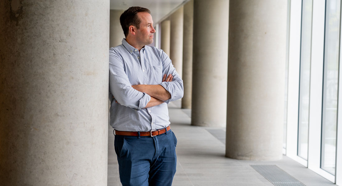 Portrait of Associate Professor Zach Gerhart-Hines